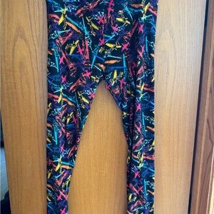 LuLaRoe Tall and Curvy Leggings with Airplane Print VINTAGE UNICORN HTF